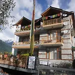 Himalayan Woods Cottage