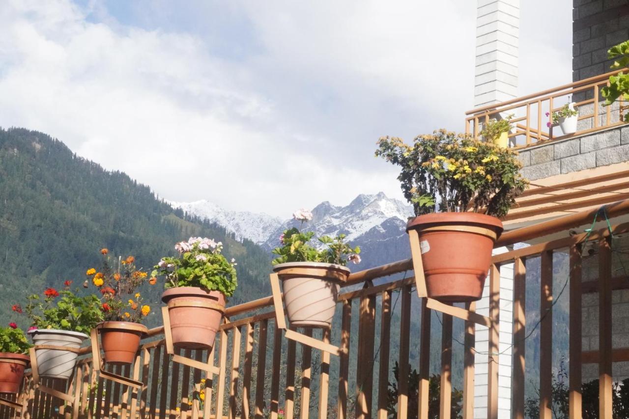Himalayan Woods Hotel 3*