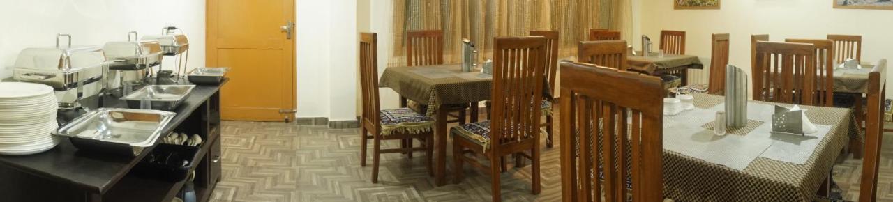 Himalayan Woods Hotel 3*